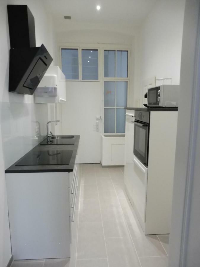 New Apartment City Center Виена Екстериор снимка