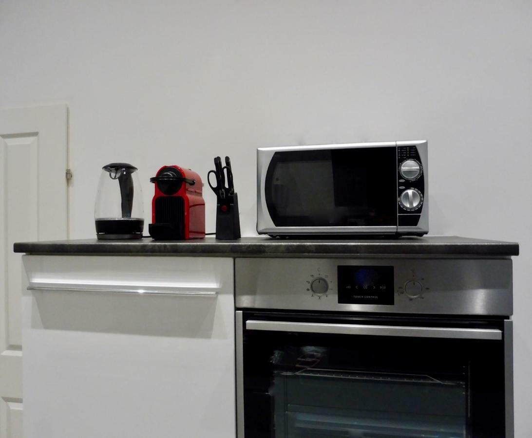 New Apartment City Center Виена Екстериор снимка