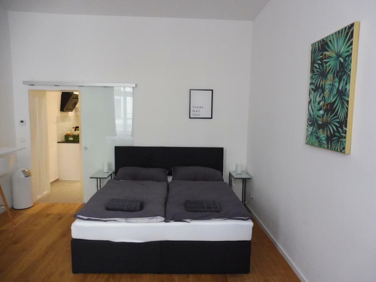 New Apartment City Center Виена Екстериор снимка